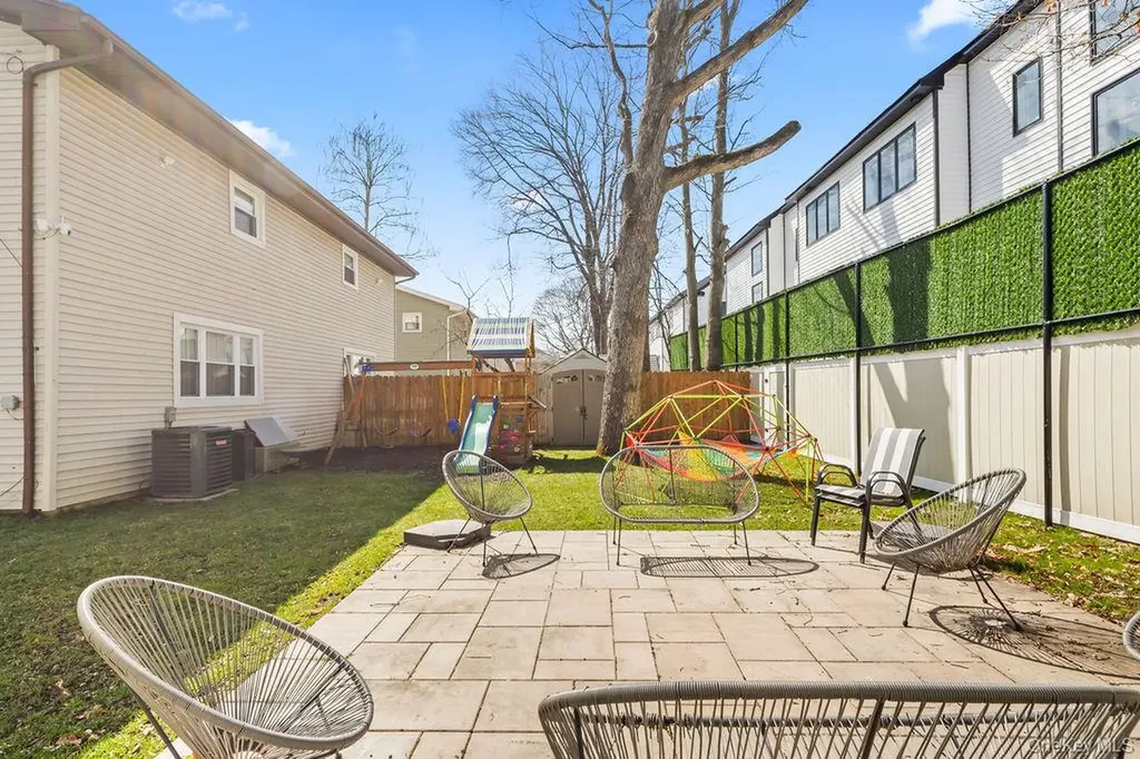 12 Sneden Court Spring Valley NY 10977