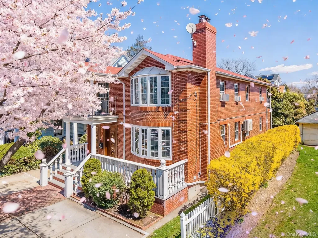 38-19 214th Place Bayside NY 11361