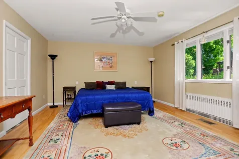 95 Gail Drive New Rochelle NY 10805