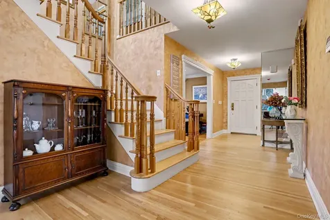 95 Gail Drive New Rochelle NY 10805