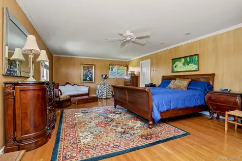 95 Gail Drive New Rochelle NY 10805