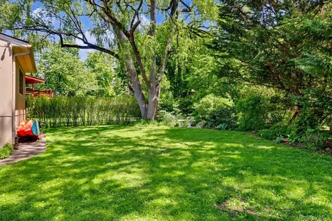 95 Gail Drive New Rochelle NY 10805