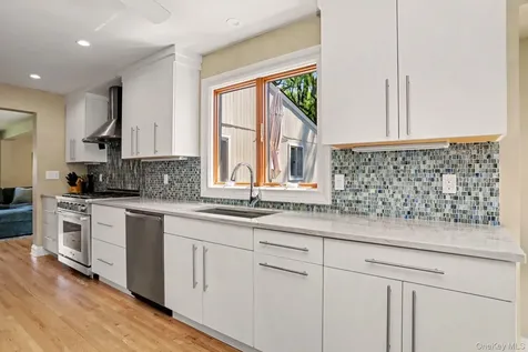 95 Gail Drive New Rochelle NY 10805