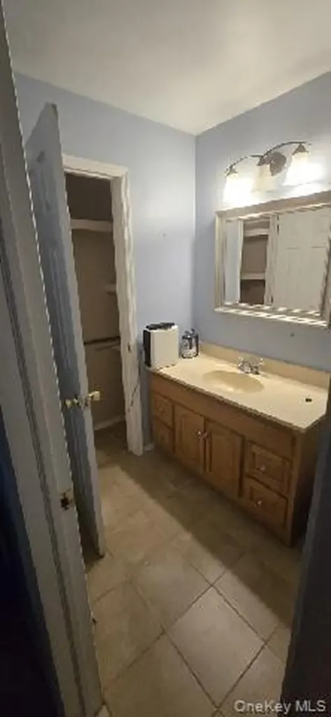 30 Madeley Lane Stony Brook NY 11790