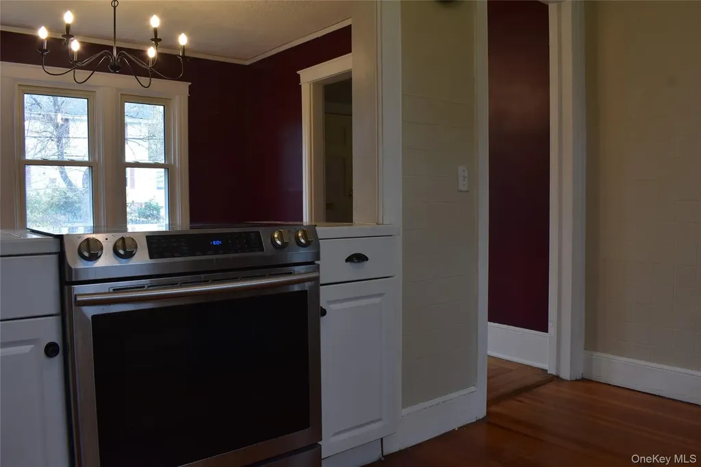 21 Rosalind Road Poughkeepsie NY 12601