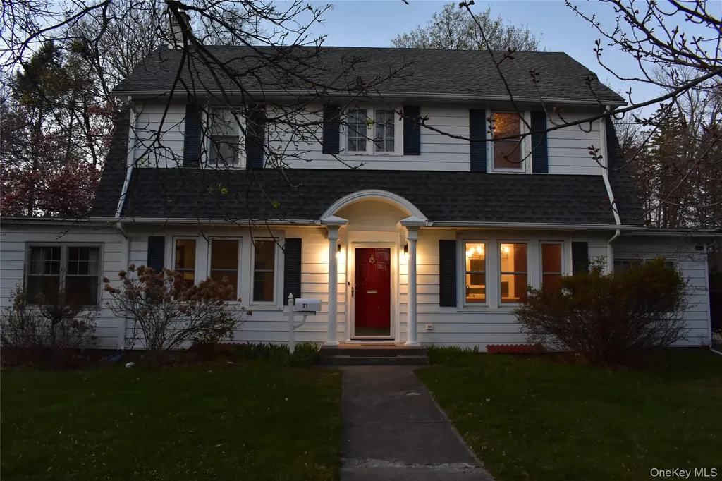 21 Rosalind Road Poughkeepsie NY 12601