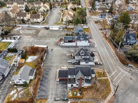 2002 E Main Street Mohegan Lake NY 10547