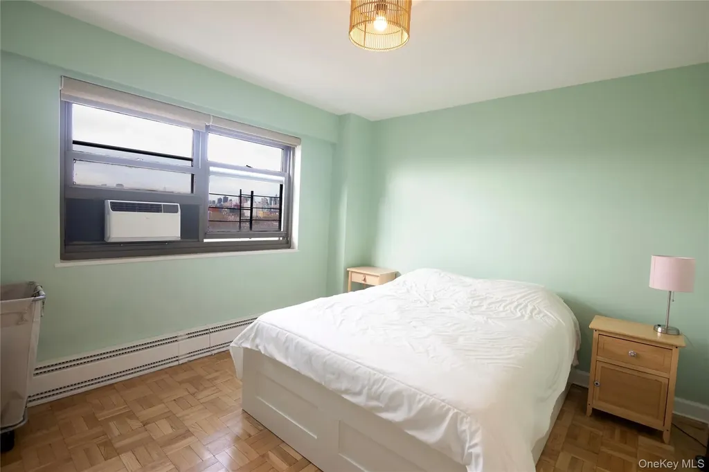 21-41 34th Avenue Astoria NY 11106
