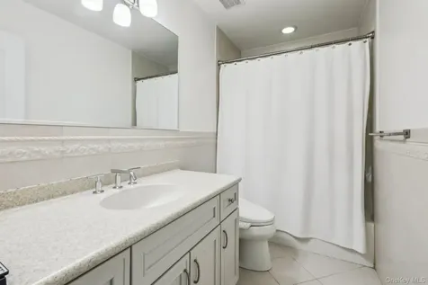 2 Tompkins Court Nyack NY 10960