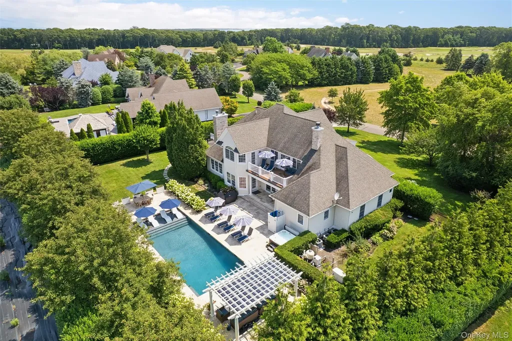 2675 Laurel Trail Laurel NY 11948
