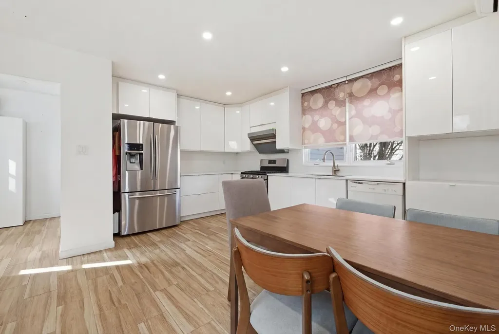 38 Fordham Street Williston Park NY 11596