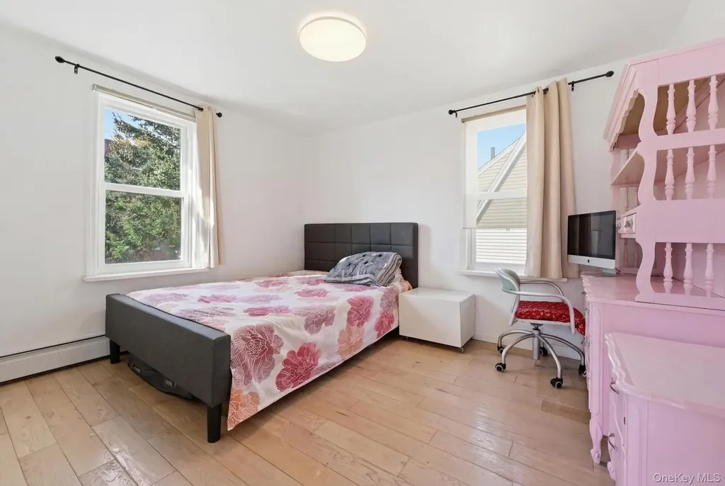 38 Fordham Street Williston Park NY 11596
