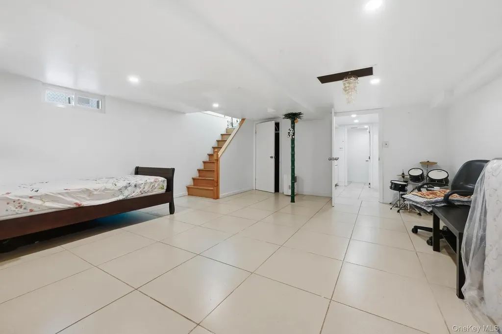 38 Fordham Street Williston Park NY 11596