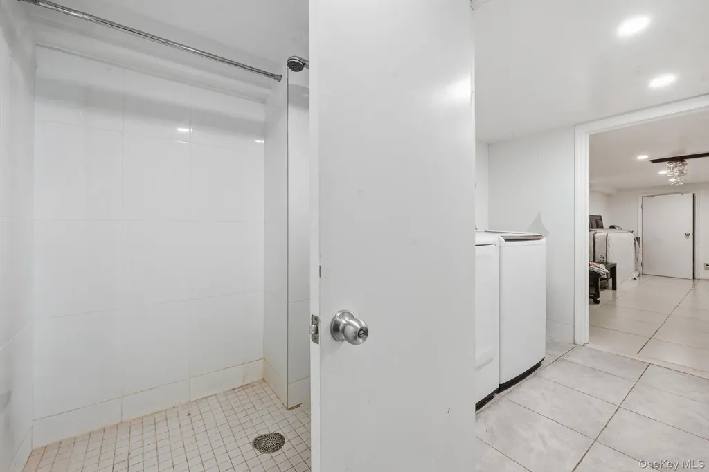 38 Fordham Street Williston Park NY 11596
