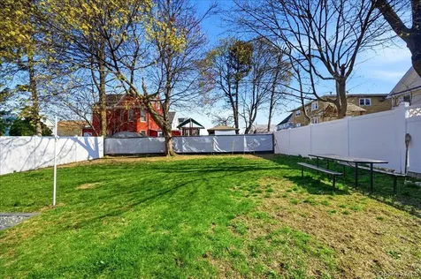 101 Fortfield Avenue Yonkers NY 10701