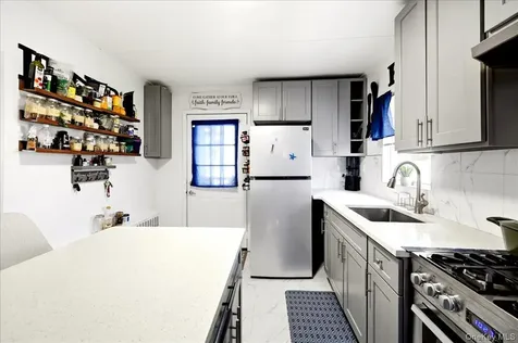 101 Fortfield Avenue Yonkers NY 10701