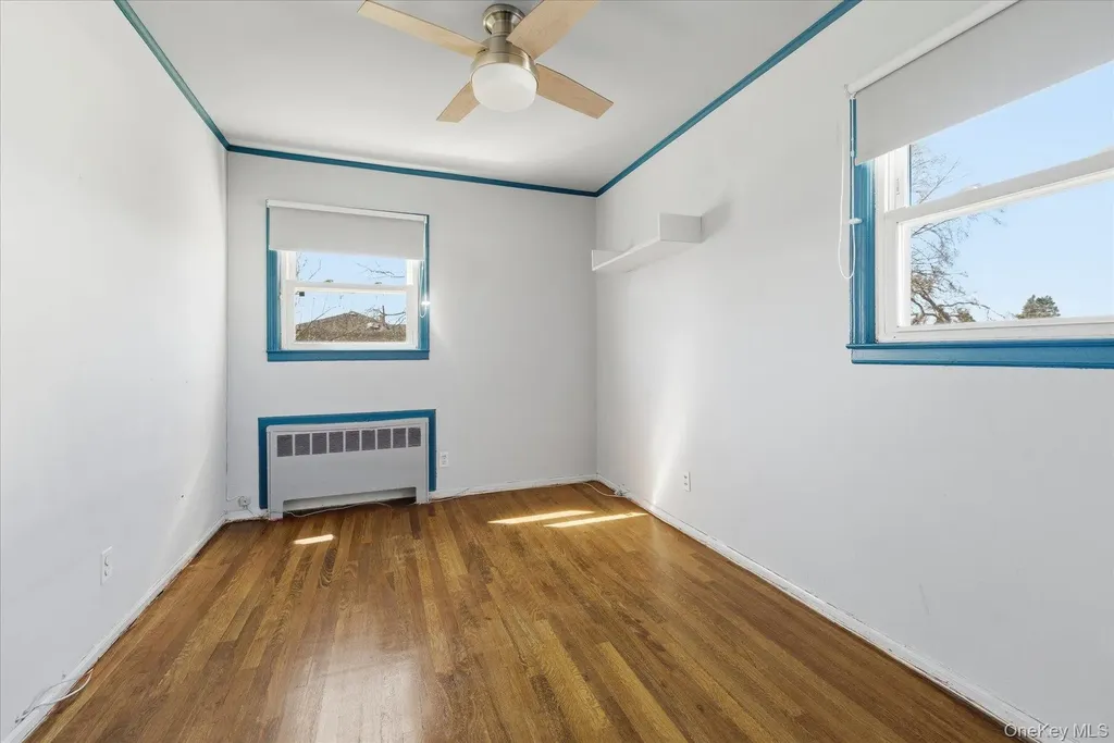 95 Thompson Avenue Oceanside NY 11572