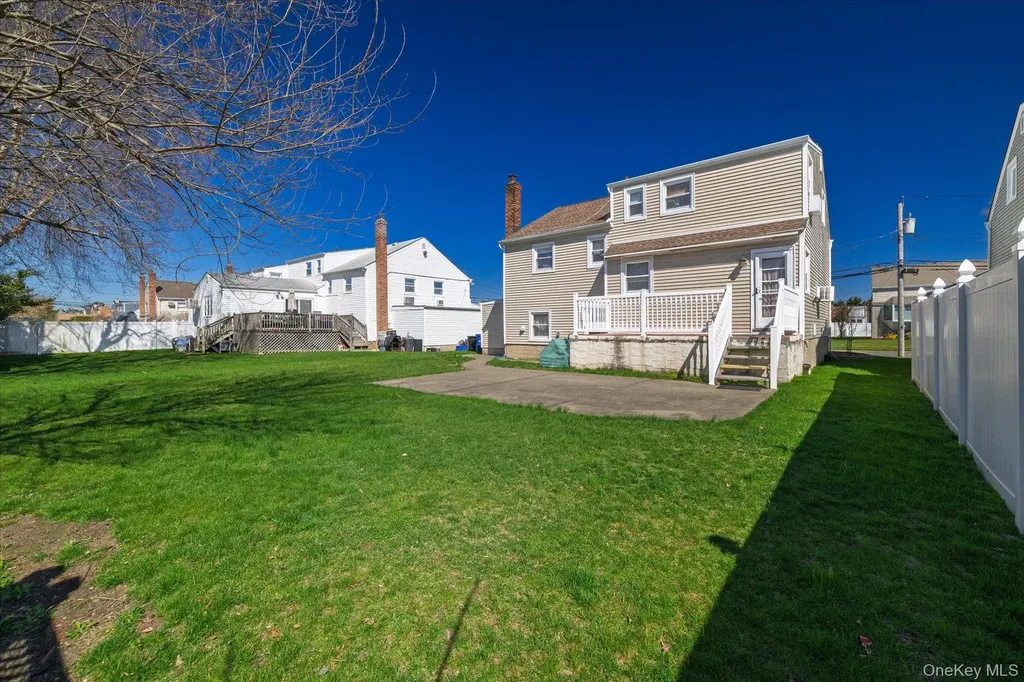 95 Thompson Avenue Oceanside NY 11572