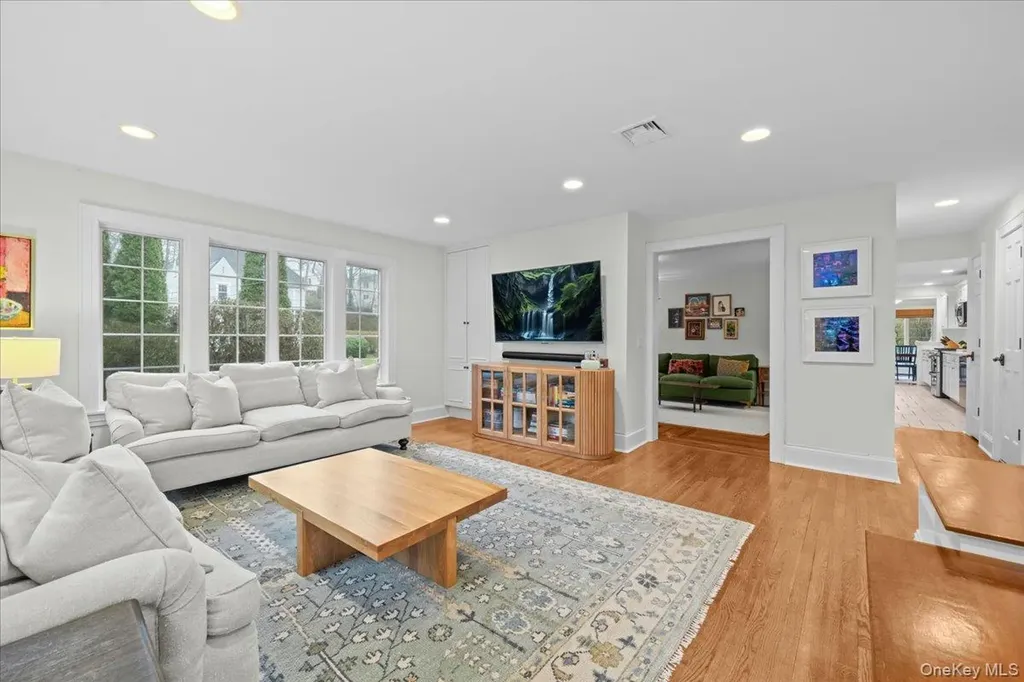 26 Shadow Lane Larchmont NY 10538