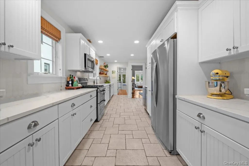 26 Shadow Lane Larchmont NY 10538
