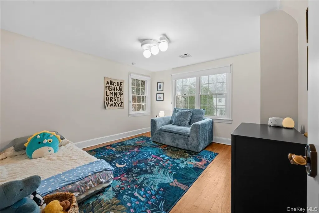 26 Shadow Lane Larchmont NY 10538