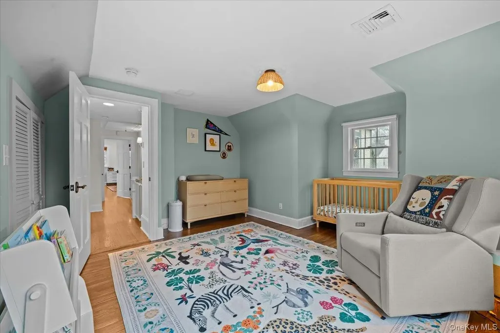 26 Shadow Lane Larchmont NY 10538