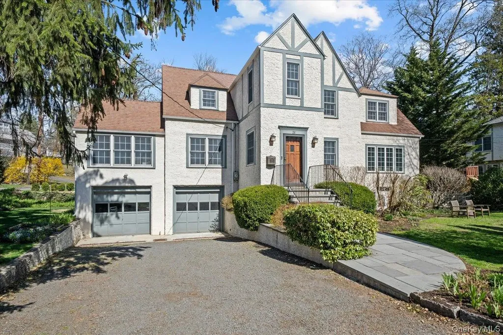 26 Shadow Lane Larchmont NY 10538
