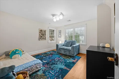 26 Shadow Lane Larchmont NY 10538