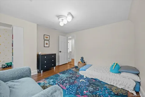 26 Shadow Lane Larchmont NY 10538