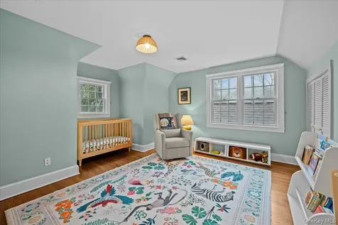 26 Shadow Lane Larchmont NY 10538