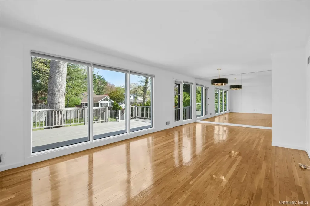 22 Rogers Drive New Rochelle NY 10804