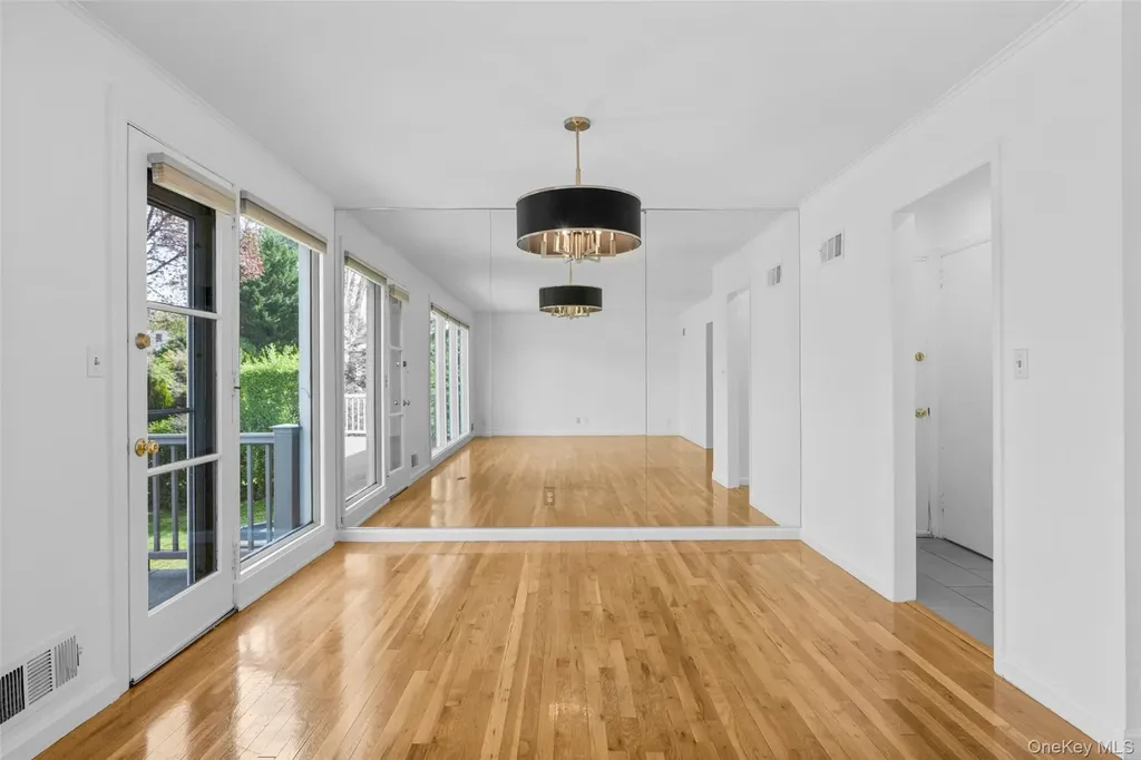 22 Rogers Drive New Rochelle NY 10804