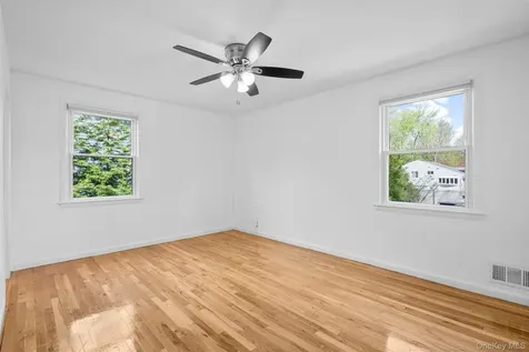 22 Rogers Drive New Rochelle NY 10804