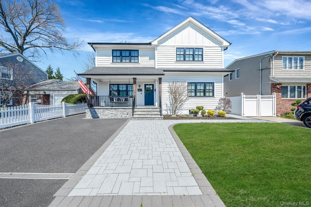 347 Broadway Carle Place NY 11514