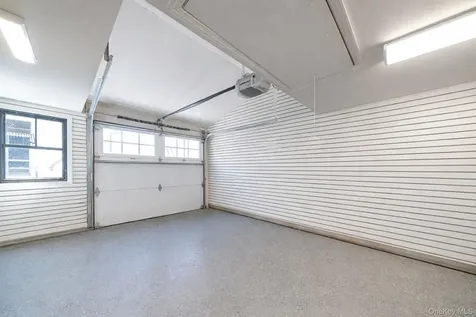 347 Broadway Carle Place NY 11514