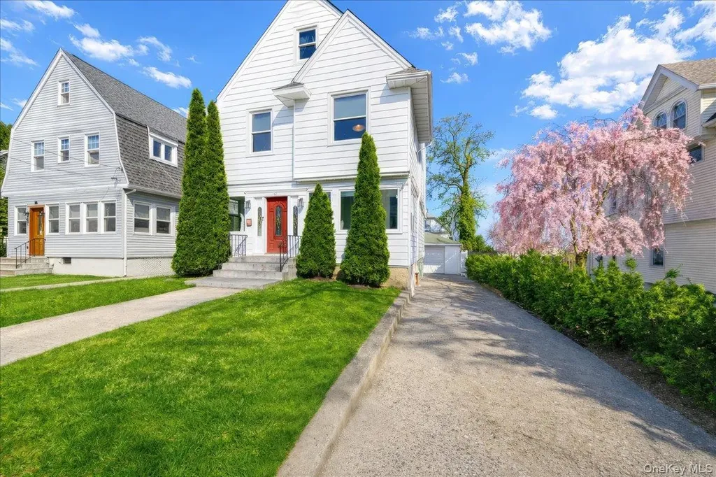 12 Tower Place Yonkers NY 10703