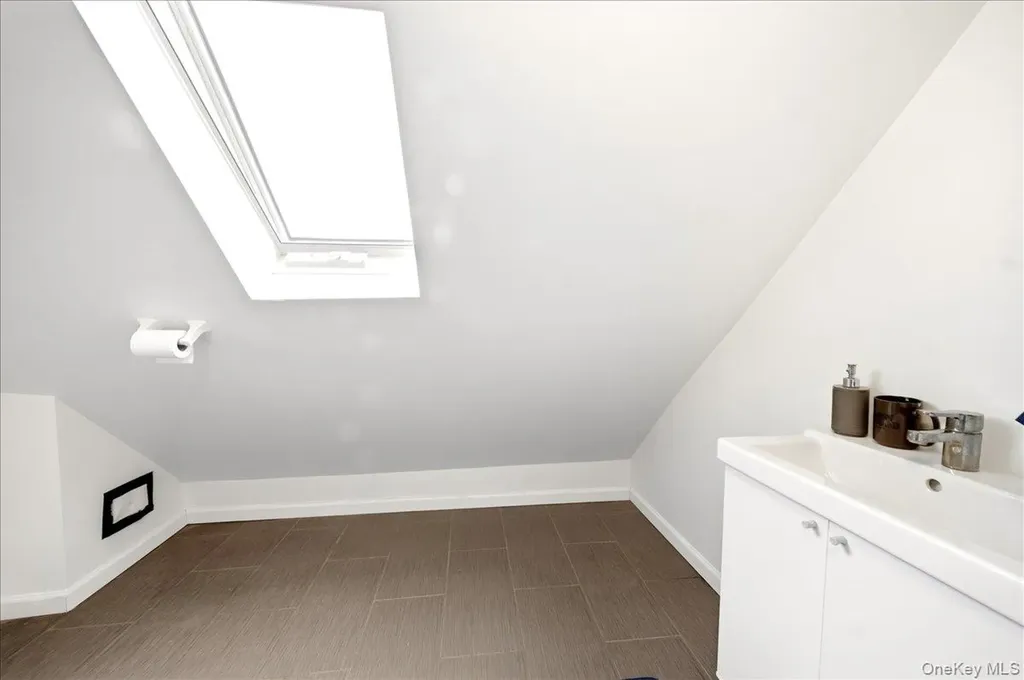 12 Tower Place Yonkers NY 10703