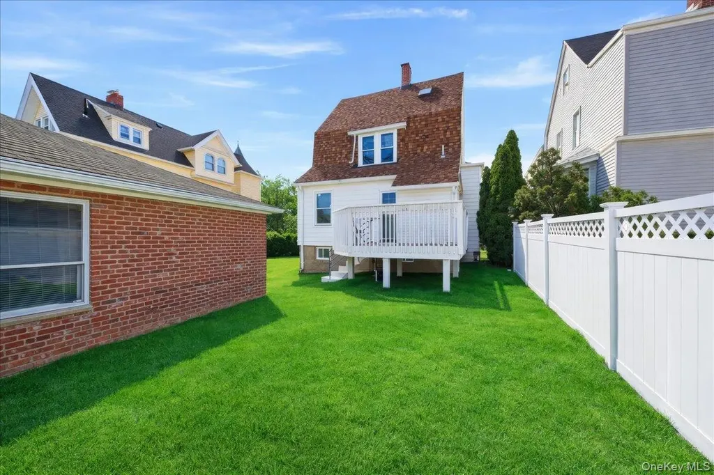 12 Tower Place Yonkers NY 10703