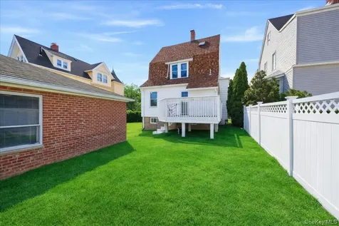 12 Tower Place Yonkers NY 10703