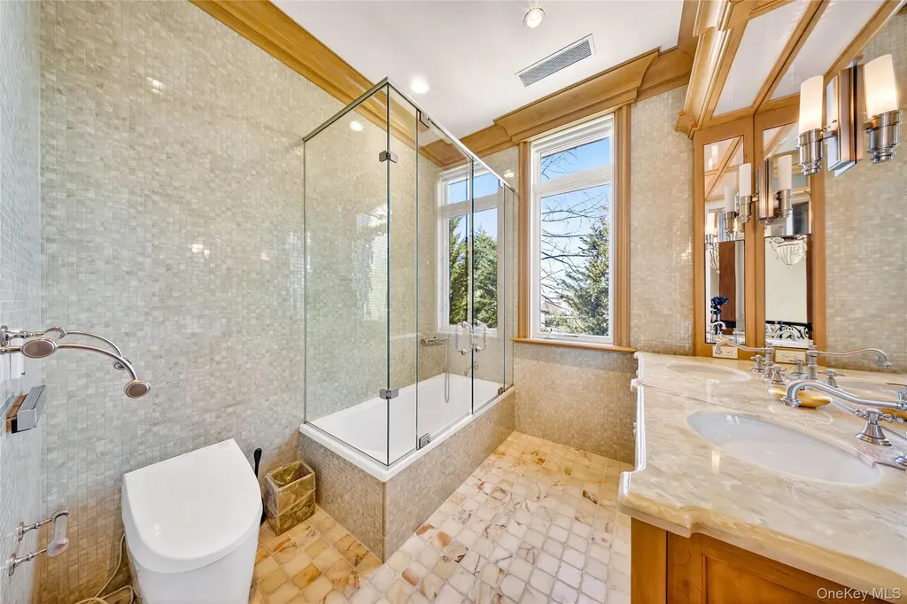 17 North Drive Malba NY 11357