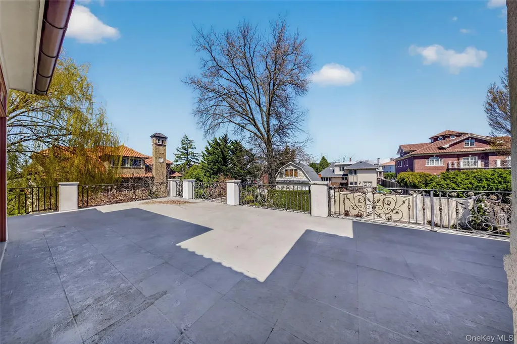 17 North Drive Malba NY 11357