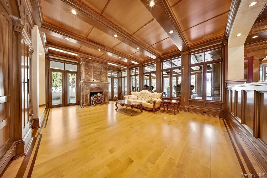 17 North Drive Malba NY 11357
