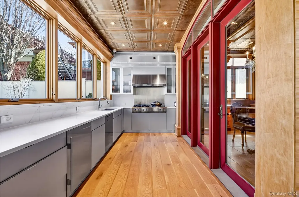 17 North Drive Malba NY 11357
