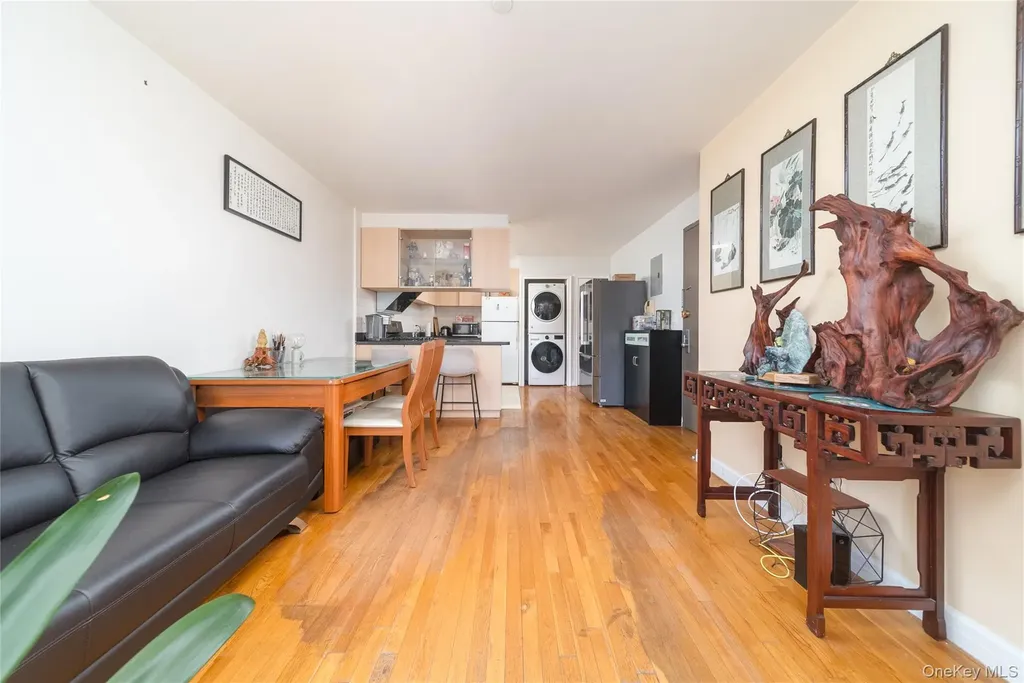 146-14 35th Avenue Flushing NY 11354