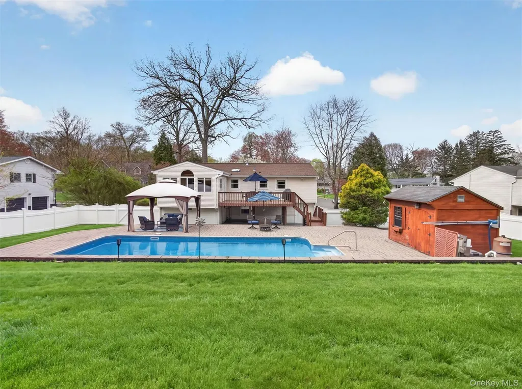 10 Michael Drive Blauvelt NY 10913