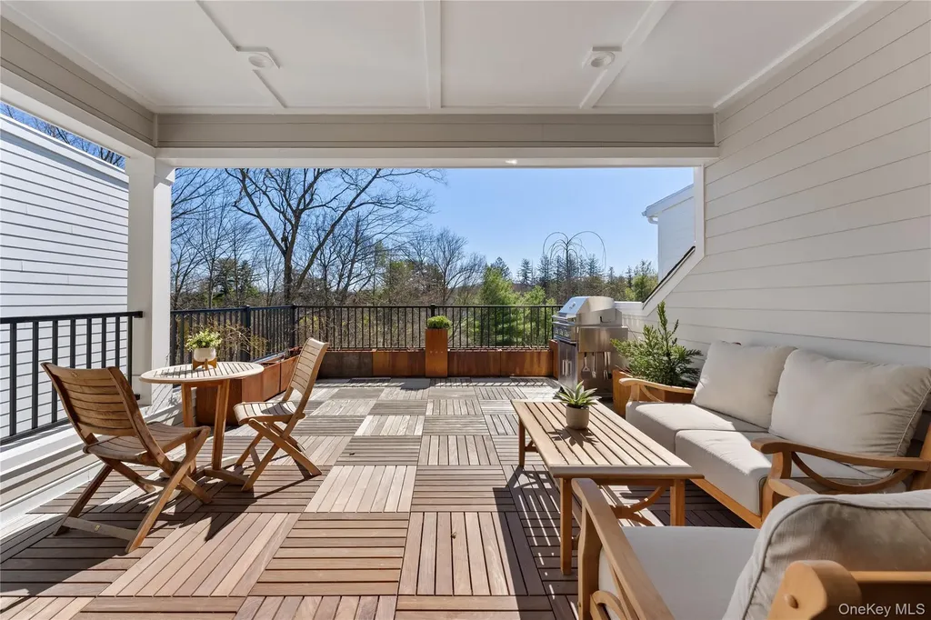 17 Lila Lane Chappaqua NY 10514