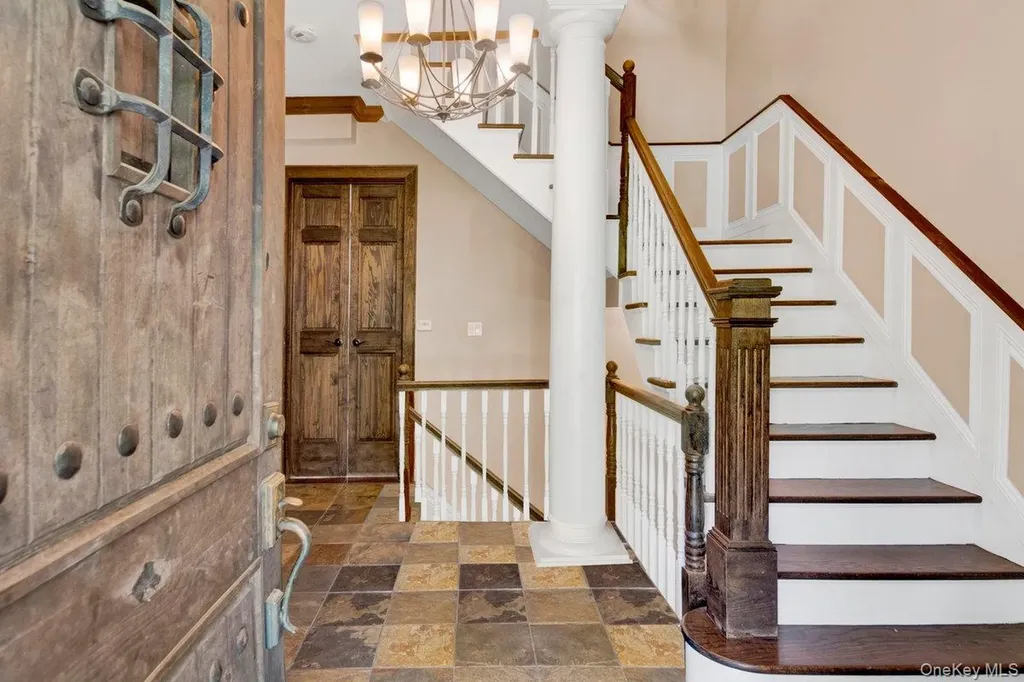 6 Sunset Lane Hartsdale NY 10530