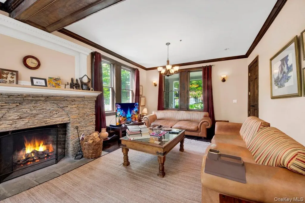 6 Sunset Lane Hartsdale NY 10530