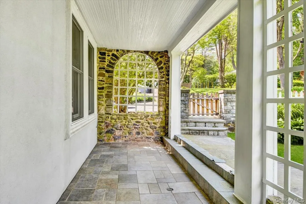 6 Sunset Lane Hartsdale NY 10530