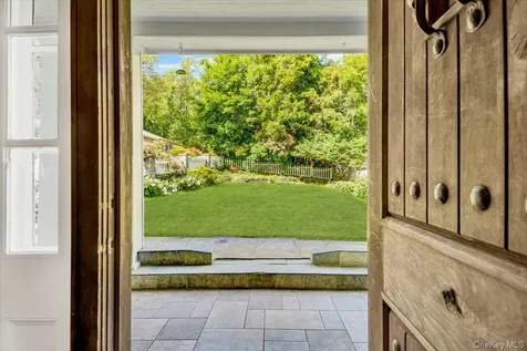 6 Sunset Lane Hartsdale NY 10530